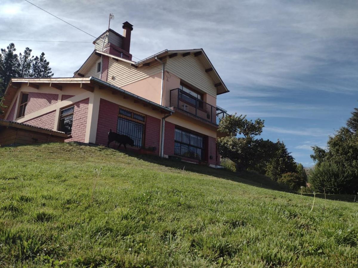 Pinto Casa Hostel & Bar Esquel Zewnętrze zdjęcie