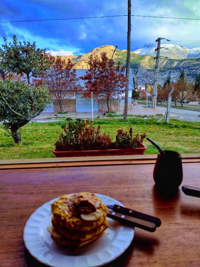 Pinto Casa Hostel & Bar Esquel Zewnętrze zdjęcie